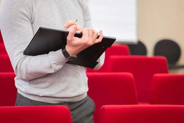 iso-zertifizierungen helfen unternehmen vertrauen bei kunden, partnern und stakeholdern zu schaffen, brainstorm