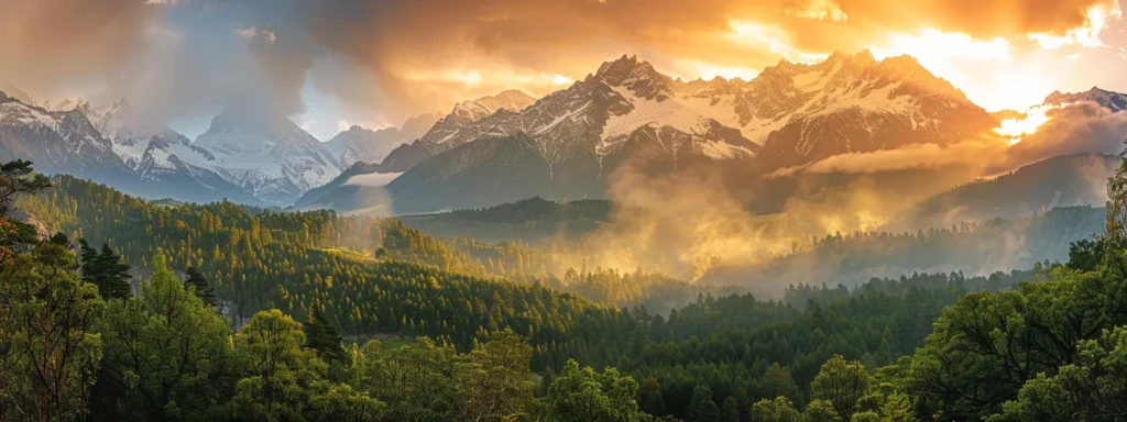 Majestätischer Sonnenaufgang über einem ruhigen Bergpanorama mit schneebedeckten Gipfeln und bewaldeten Tälern, symbolisiert die Verbesserung und die positiven Veränderungen durch die ISO 9001 Zertifizierung.